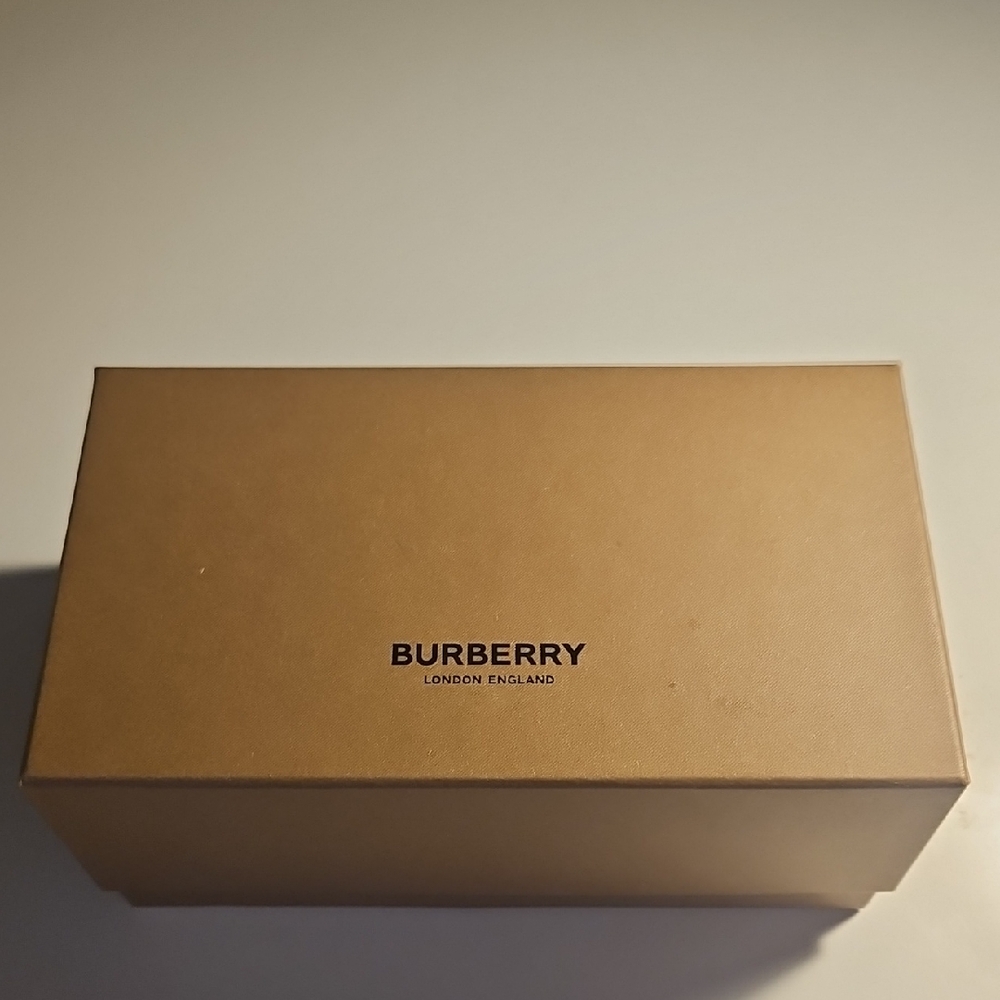 Burberry Beige Gift Box